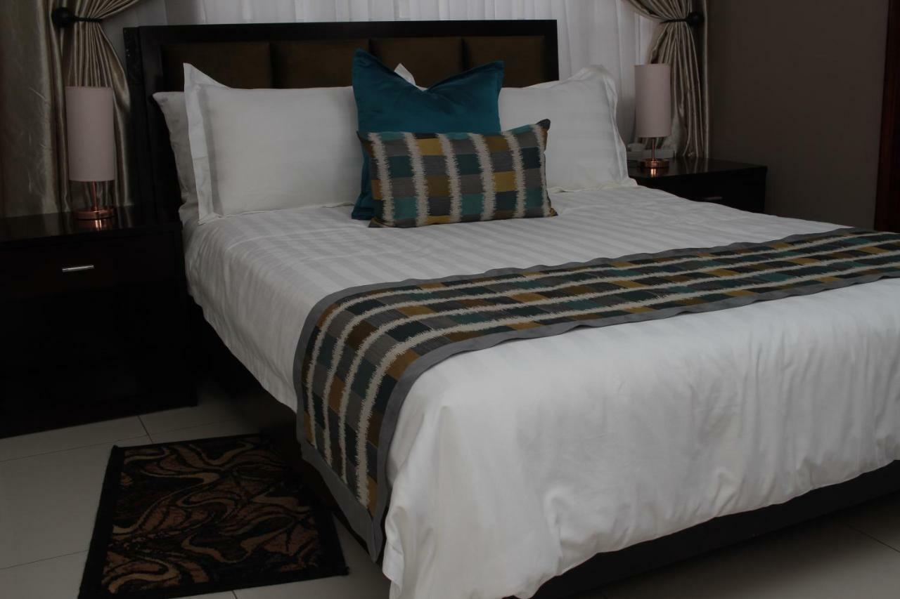 Bed and Breakfast Triple Palms Bed&Breakfast Gaborone Exterior foto